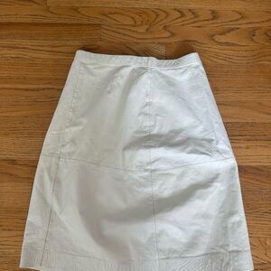 Elegant White 100% Leather Skirt